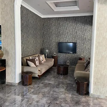 赛帕蒂公寓酒店 4*
